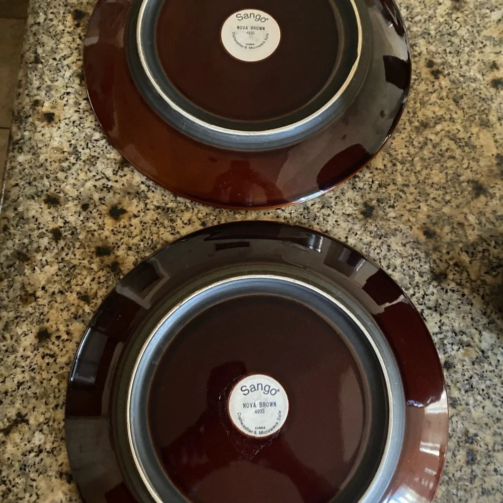 Sango Nova Brown 4933 Stoneware 2 Dinner Plates 4 Bowls Two Toned Dinnerware Set